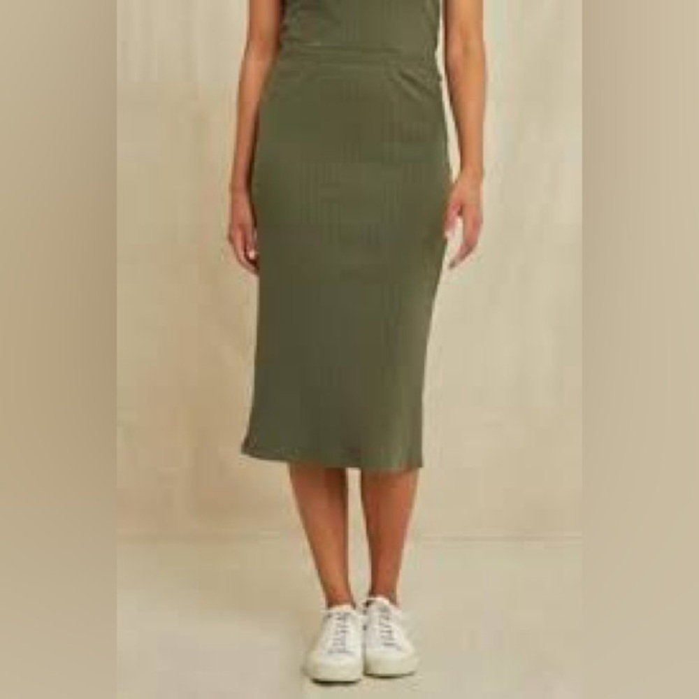 NWT Amour Vert Vindy Ribbed Calla Green Skirt